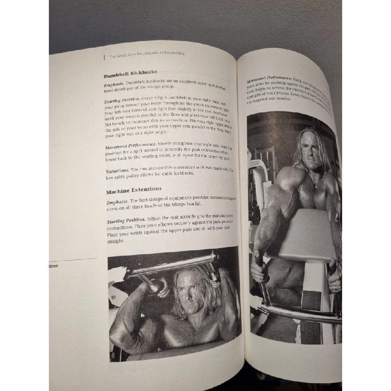 The Golden's Gym : Encyclopedia of Bodybuilding - Edward Connors, Michael J. B. McCormick, Peter Grymkowski, Tim Kimber 453969