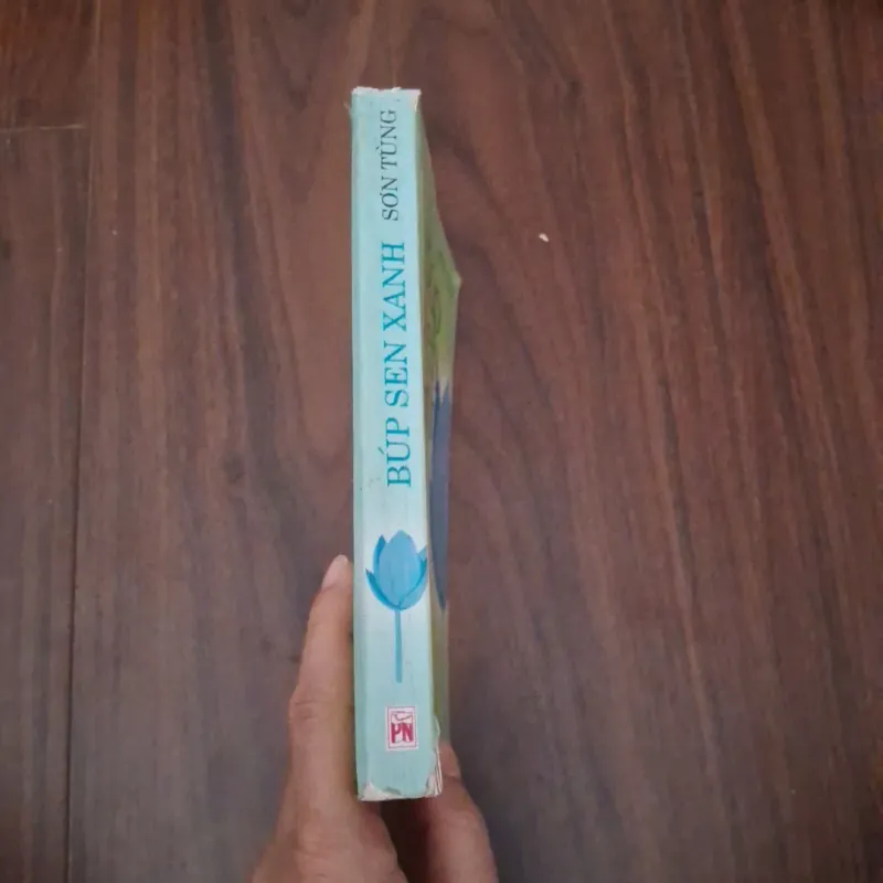 Búp sen xanh 748154