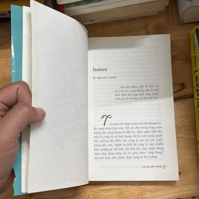 II Tập Truyện Ngắn Tình Yêu: Nỗi Nhớ Mang Tên Em - Nhiều Tác Giả - 2012 696017