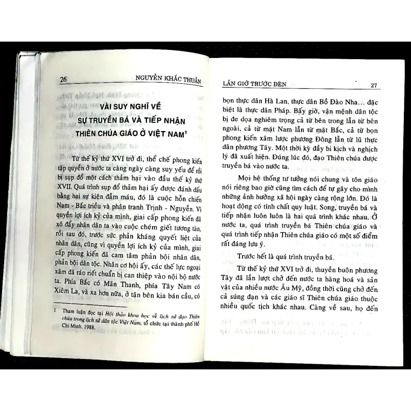 LẦN GIỞ TRƯỚC ĐÈN -  Tham luận nhiều vấn đề về lịch sử Việt Nam 1010516