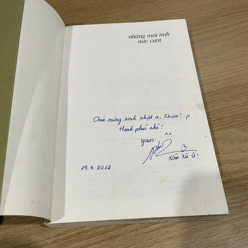 Những mối tình nực cười - Milan Kundera 1005928