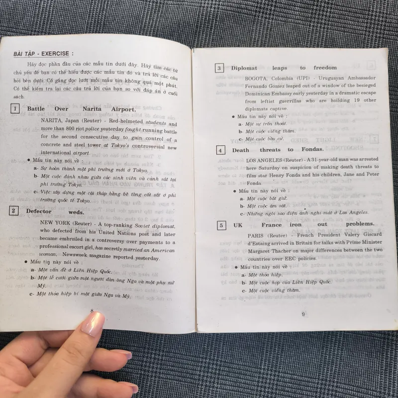 Phương pháp đọc và phiên dịch báo chí Anh Ngữ (A reading comprehension method) - 1993 591808