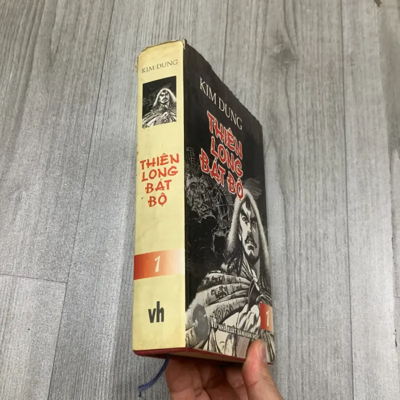 Thiên long bát bộ - kim dung. Tập 1. Bìa cứng. 1b2 989547