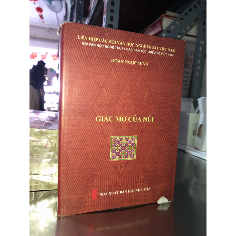 Giấc mơ của núi - Đoàn Ngọc Minh 779022