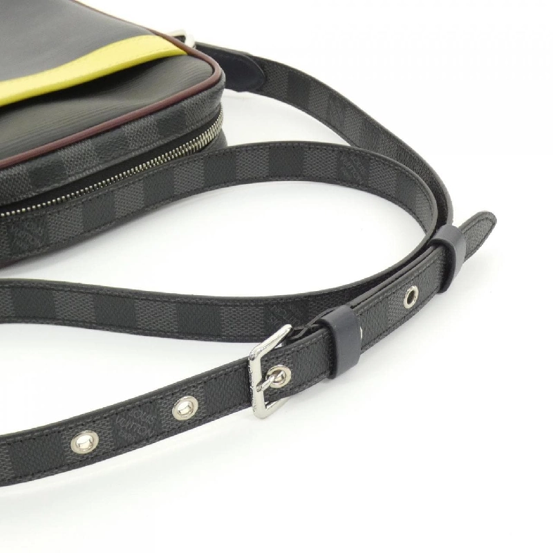 Túi đeo vai Louis Vuitton Epi + Damier Graphite Danube Slim M55100 - Hàng hiệu Chính hãng 805742