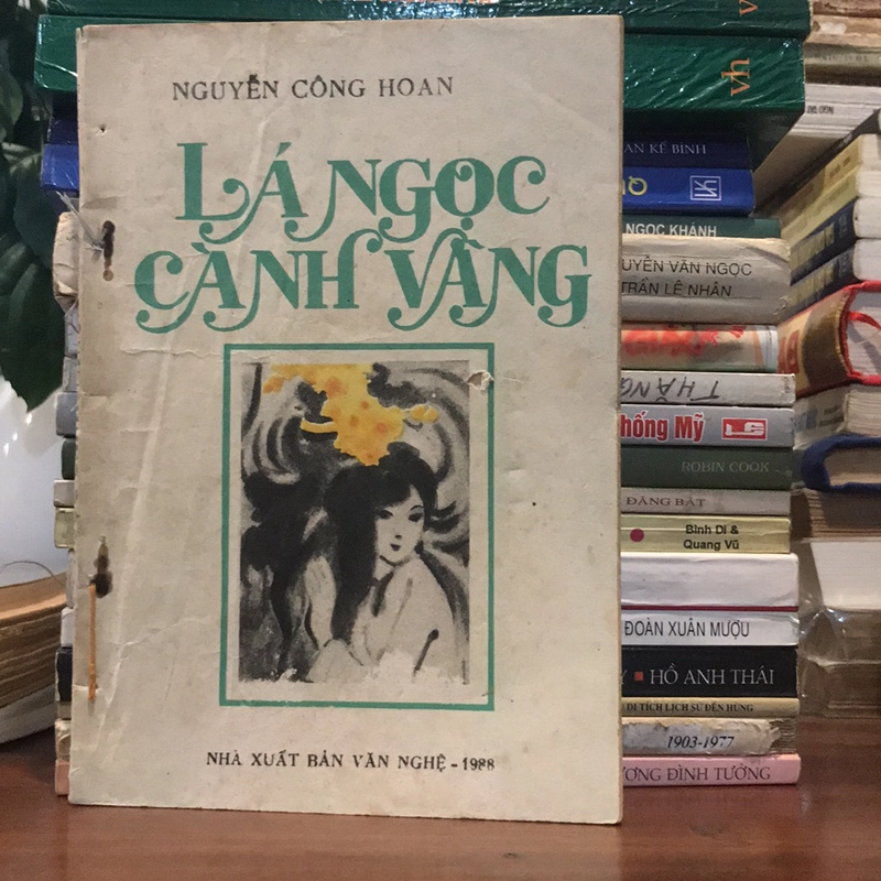 LÁ NGỌC CÀNH VÀNG (XB 1988) 503671