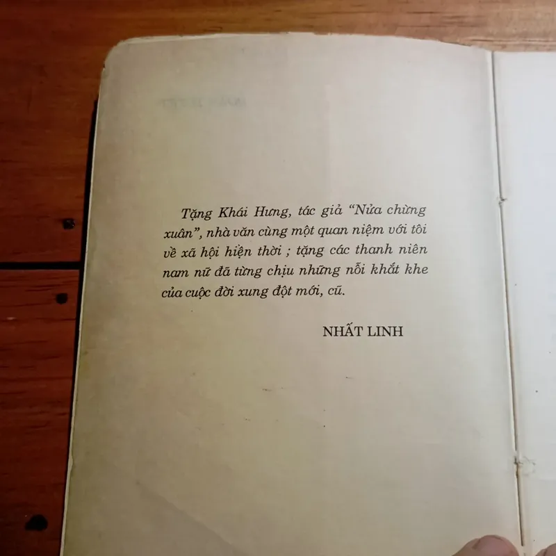 Tiểu thuyết "Đoạn tuyệt" - Nhất Linh 568285