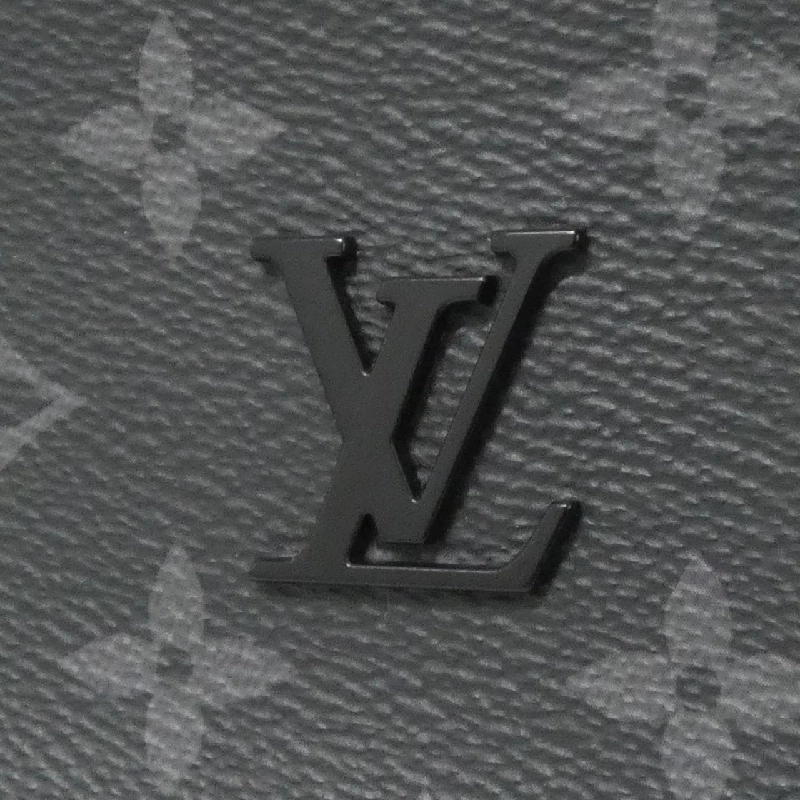 Túi xách vai Louis Vuitton Monogram Eclipse District MM M44001 - Hàng hiệu Chính hãng 776422