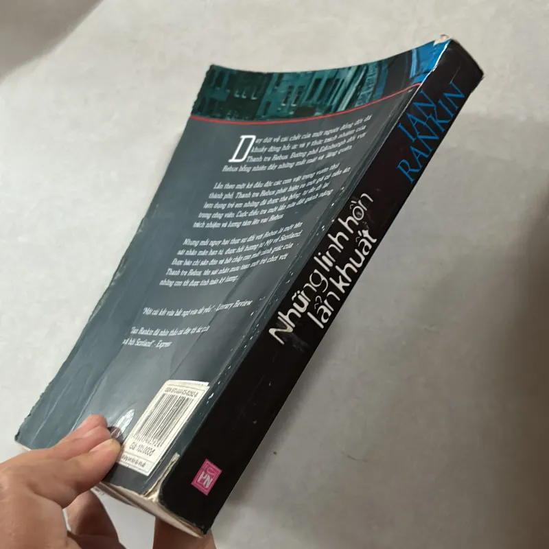 Những linh hồn lẩn khuất - Ian Rankin 747942