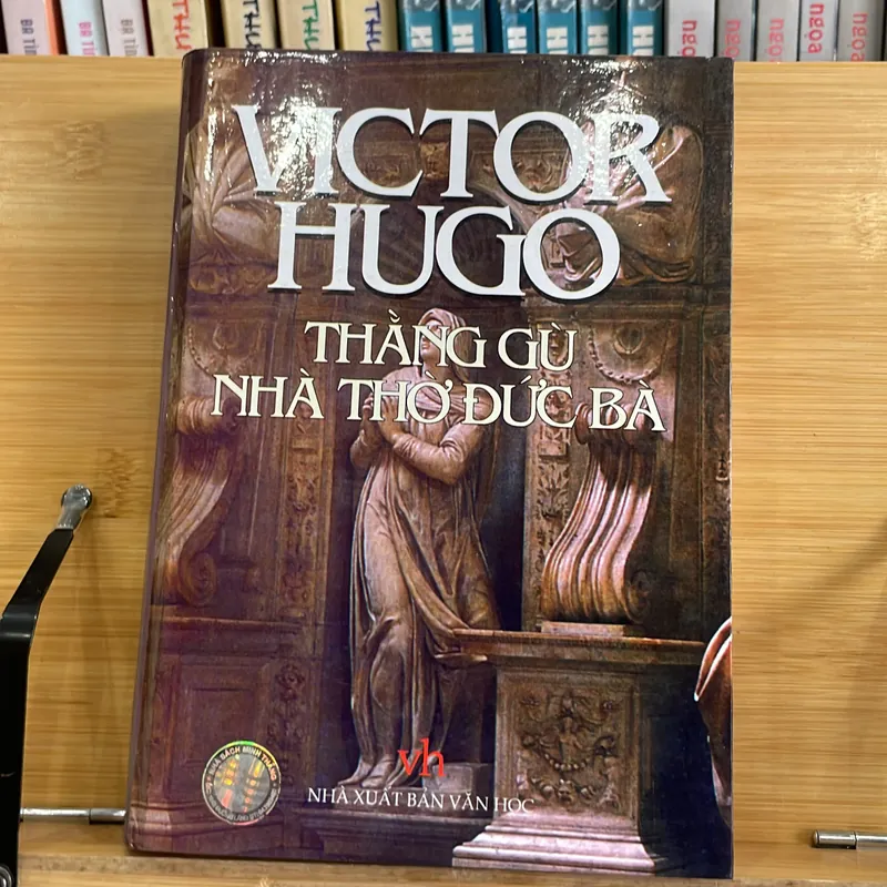 Victor hugo Thằng gù nhà thờ đức bà 734094