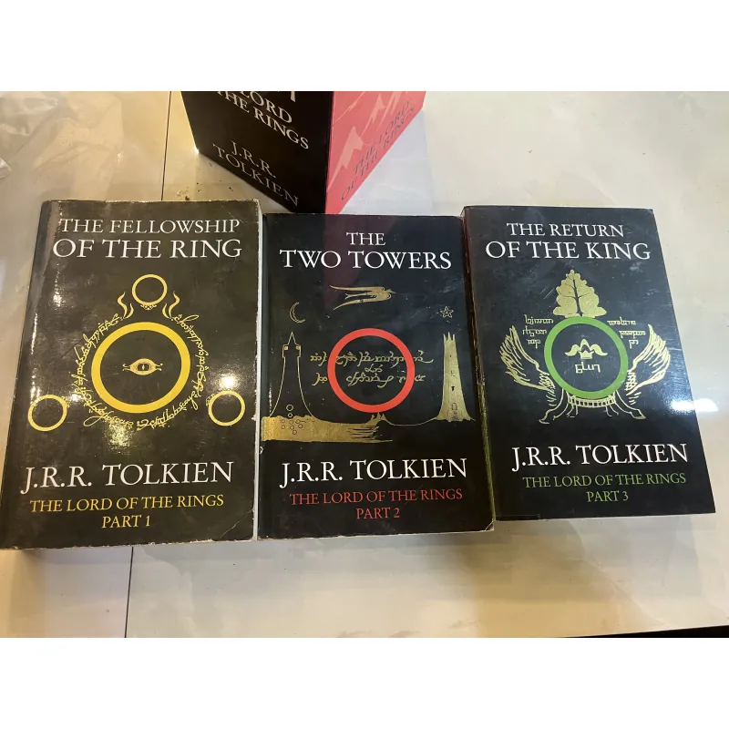 THE HOBBIT THE LORD OF THE RINGS - J.R.R. TOLKIEN (3 tập) 754288