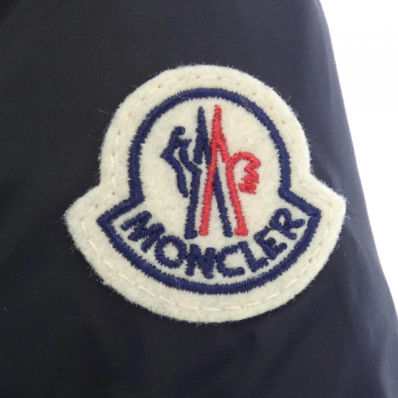 Áo khoác lông vũ MONCLER 639150