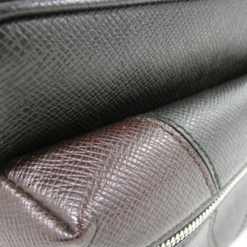 Túi đeo chéo ngoài trời Louis Vuitton Taiga (Mẫu V) PM M30703 - Hàng hiệu Chính hãng 803248