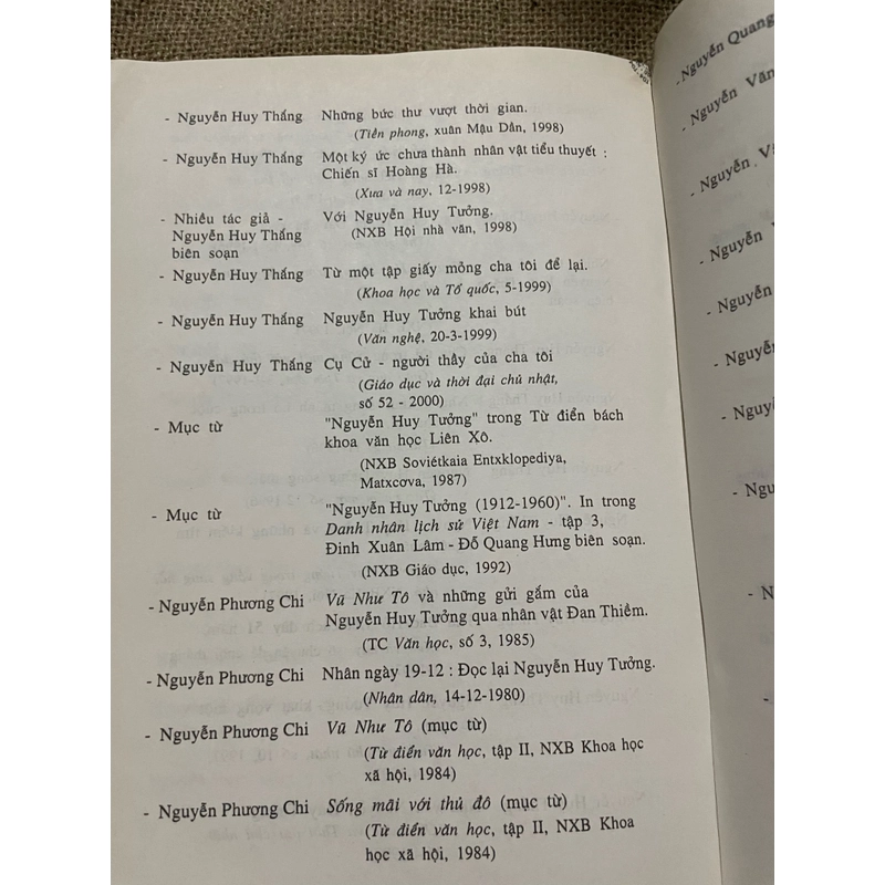 Nguyễn Huy Tưởng : Tác gia và tác phẩm; sách khổ lớn ; 2007 451963