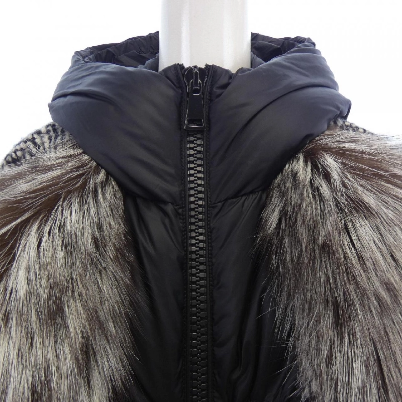 【Khuyến mãi】Áo khoác MONCLER 634911