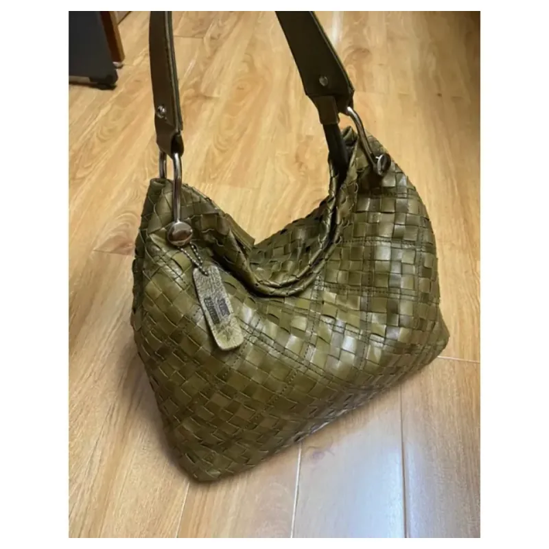 Túi nữ sz 31*26*10 da thật đan 2hand 928845