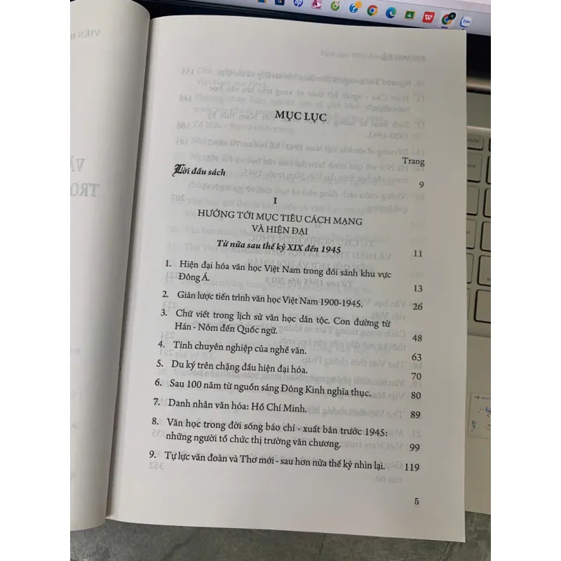 VĂN HỌC VIỆT NAM HIỆN ĐẠI TRONG ĐỒNG HÀNH CÙNG LỊCH SỬ - PHONG LÊ 730933