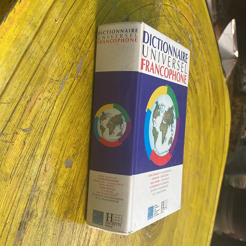 DICTIONNAIRE UNIVERSEL FRANCOPHONE  697197