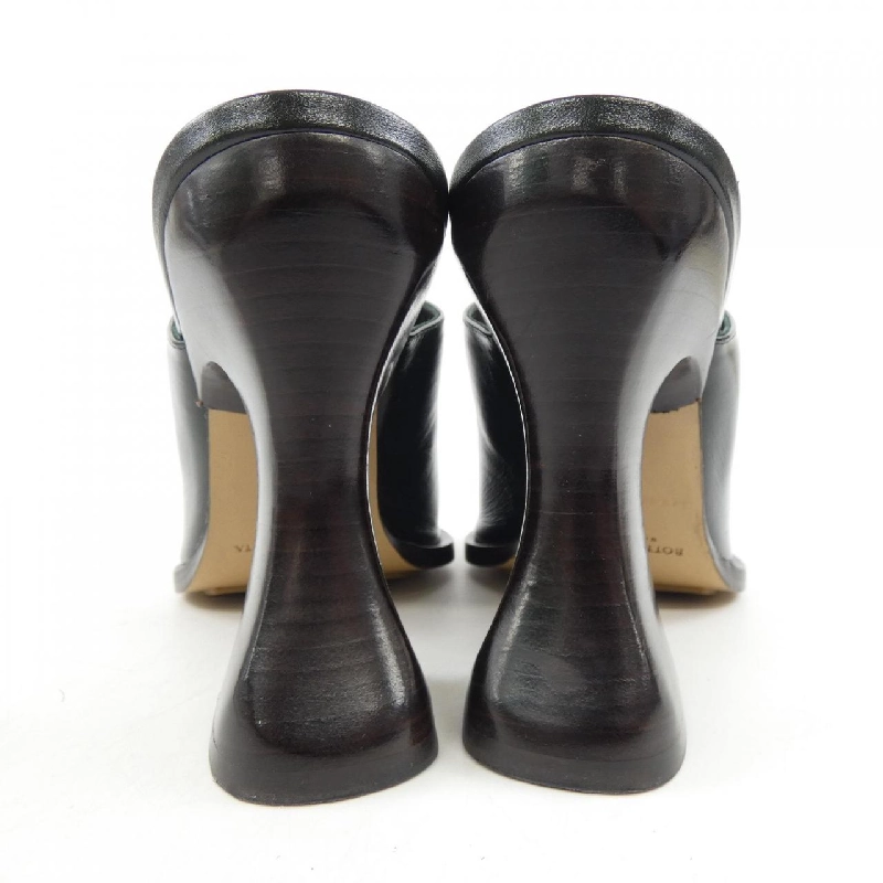 Giày BOTTEGA VENETA - Hàng hiệu Authentic 828427