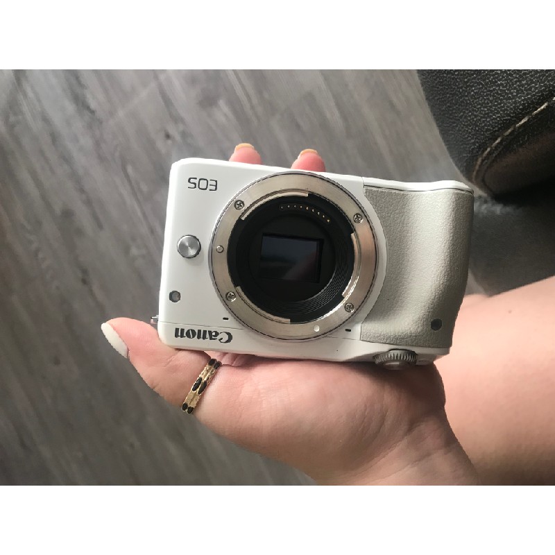 Máy canon m3 5166