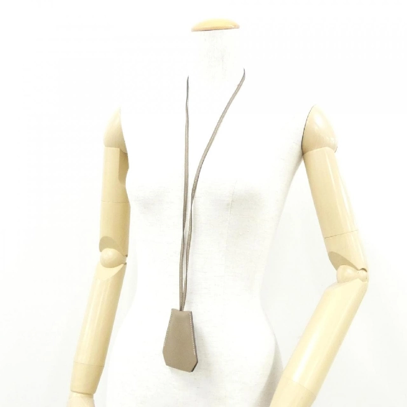 Hàng hiệu Authentic Hermès Croisette 074210CJ - Dây chuyền 807394