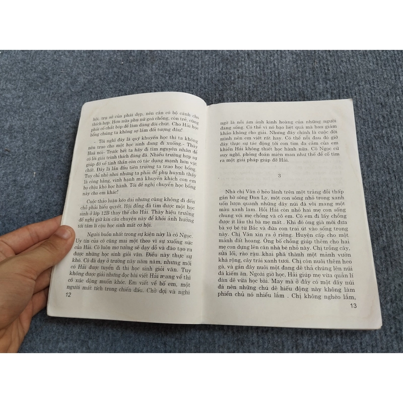 CUNG ĐIỆN KHÔNG TÊN - TRIỆU HUẤN 469830