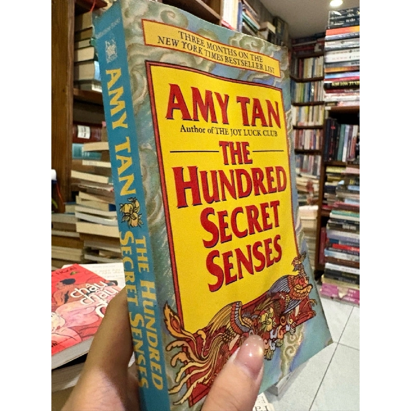 THE HUNDRED SECRET SENSES - Amy Tan 274491