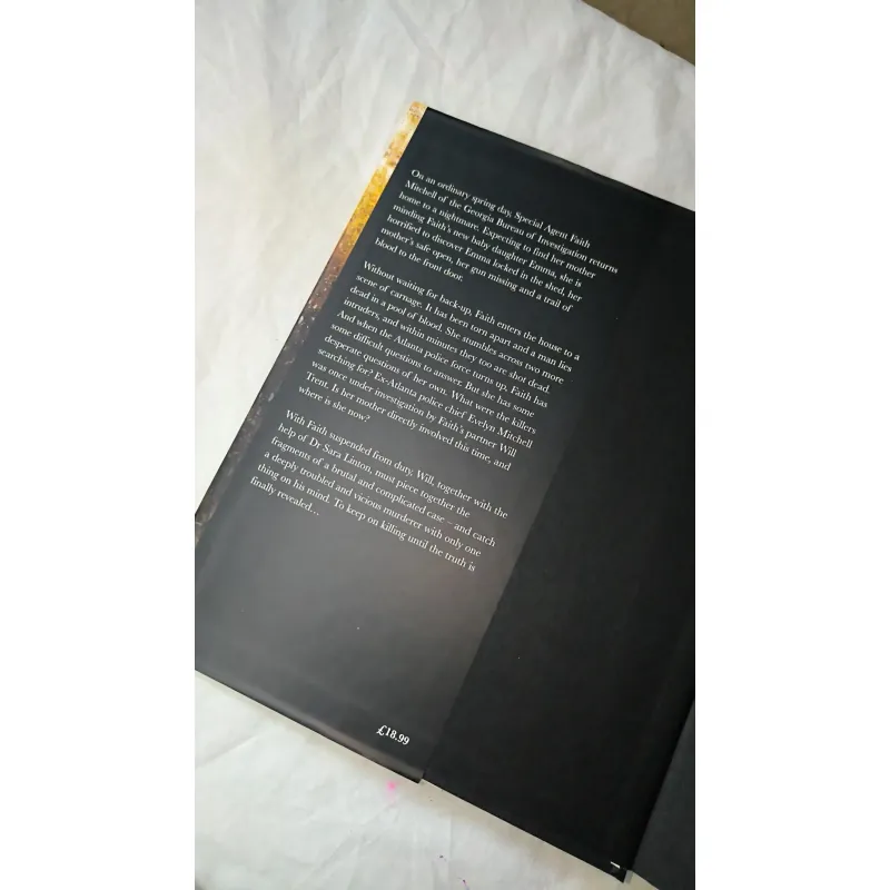 Crime fiction / Thriller / Psychological / Detective - FALLEN by Karin Slaughter khổ lớn 749008