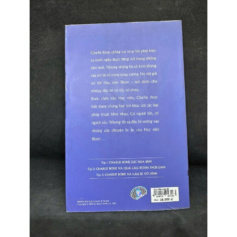 [Phiên Chợ Sách Cũ] Charlie Bone Lúc Nửa Đêm - Jenny Nimmo H0606, 2007 SBM 525119