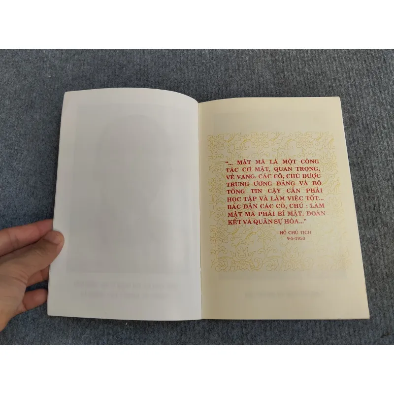 SỔ LƯU NIỆM CÁN BỘ CƠ YẾU MIỀN ĐÔNG NAM BỘ (1948 - 1955) 694806