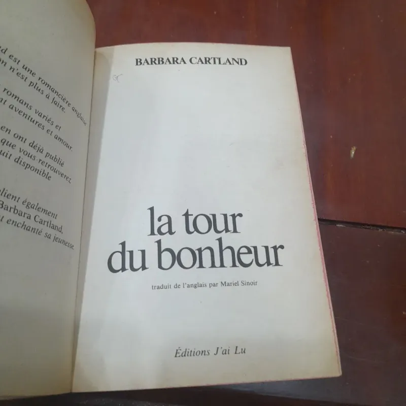 Barbara Cartland - LA TOUR DU BONHEUR 929650