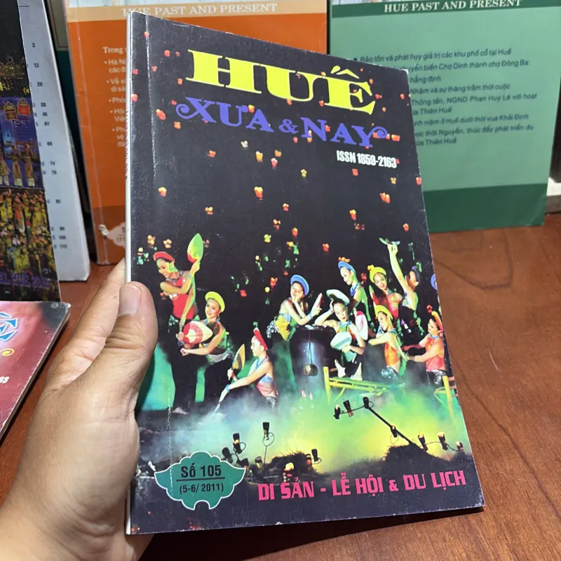 II Tạp Chí: Huế Xưa Và Nay (6 Cuốn) 1012881