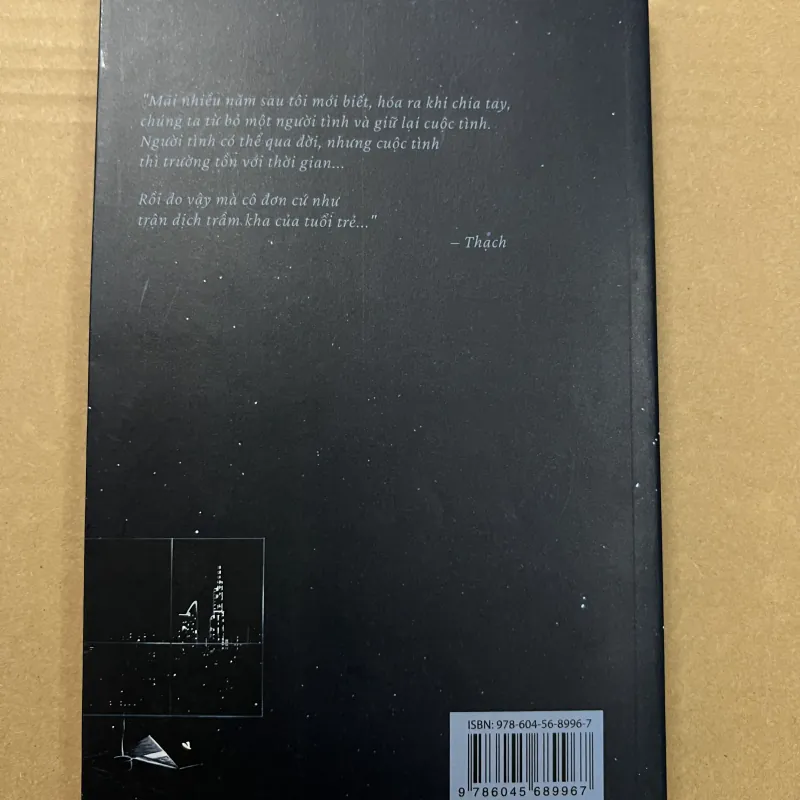 Biên niên cô đơn 1002531