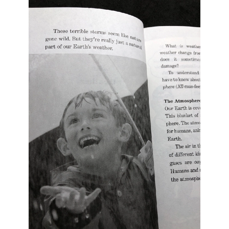 Twisters and other terrible storms Magic tree house mới 85% bẩn nhẹ HPB1908 NGOẠI VĂN 458632