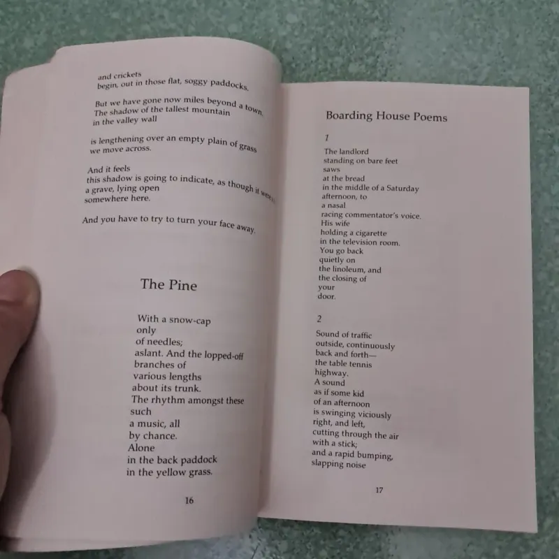 Selectep poems- robert gray 997396