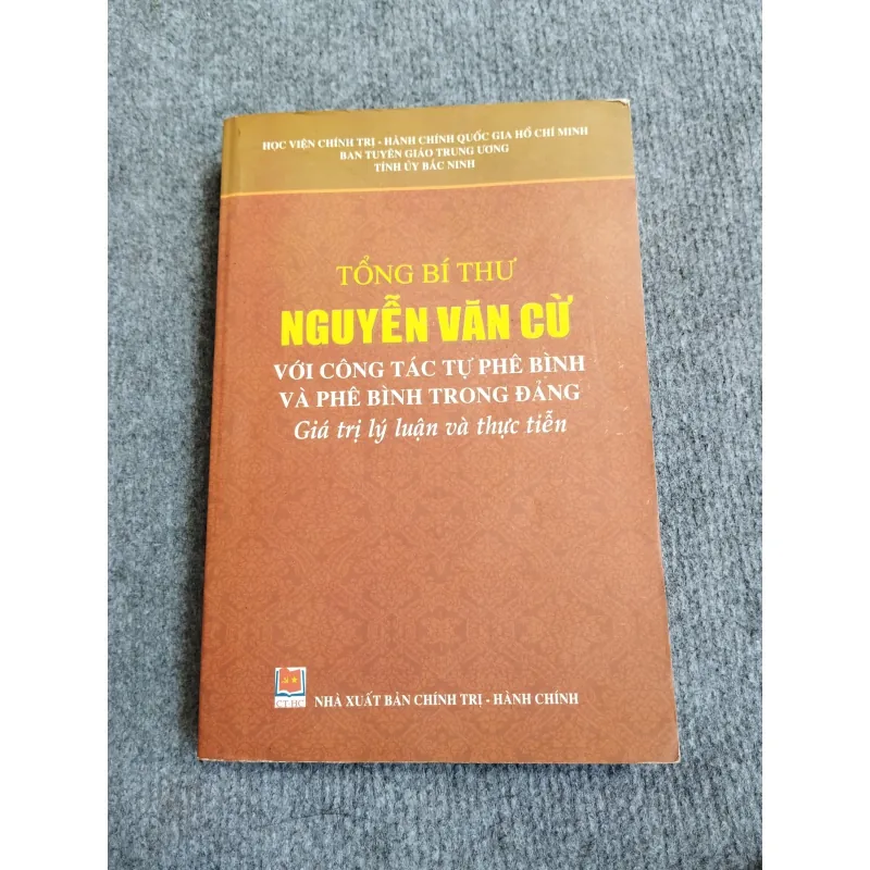 TỔNG BÍ THƯ NGUYỄN VĂN CỪ 570704