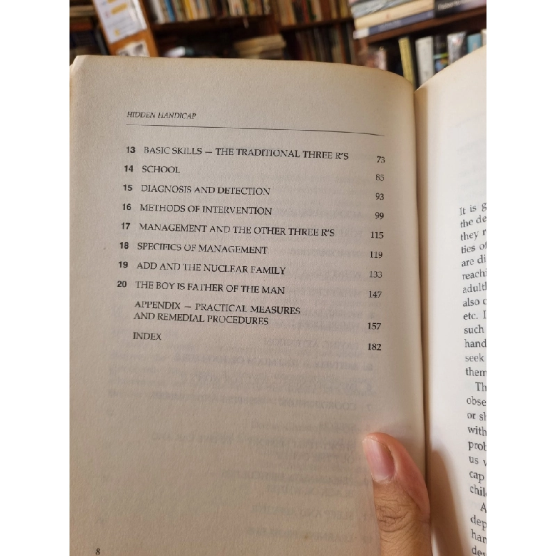 THE HIDDEN HANDICAP : How To Help Children Who Suffer From Dyslexia, Hyperactivity and Learning Difficulties - Dr Gordon Serfontein 319704