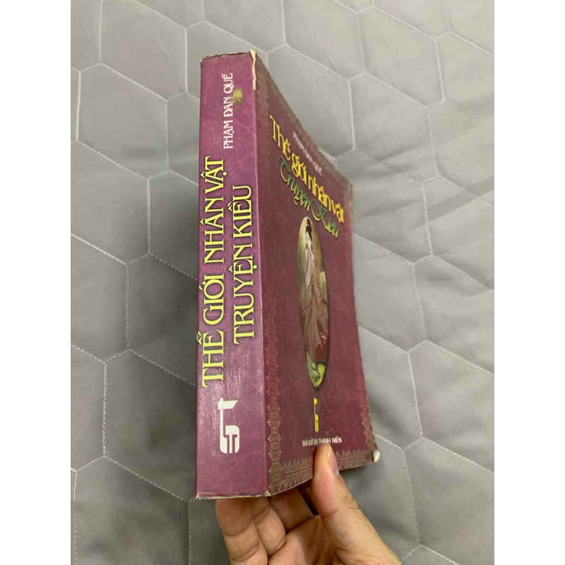 Thế giới nhân vật truyện kiều. 999 443667