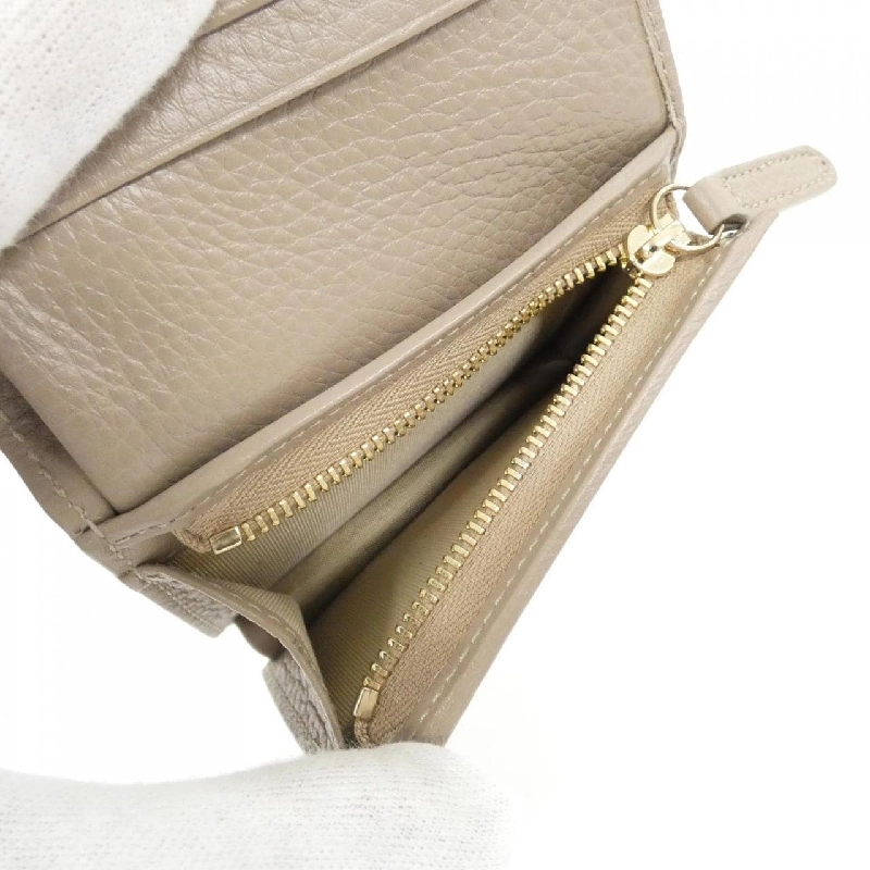 【新品】Gucci GG EMBLEM 815901 AAEEM ví 622252