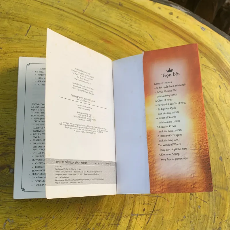 GAME OF THRONES (2a, 2b) - GEORGE R.R. MARTIN- HẬU DUỆ CỦA SƯ TỬ VÀNG &  BẢY PHỤ QUỐC  782465