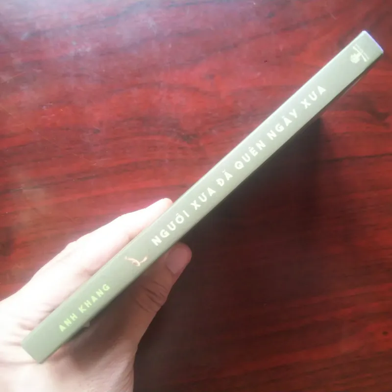 [Sách Tản Văn] Người Xưa Đã Quên Ngày Xưa (Anh Khang) 934618