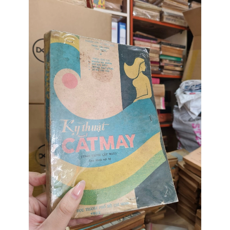 Kỹ thuật Cắt May - Triệu Thị Chơi 459718