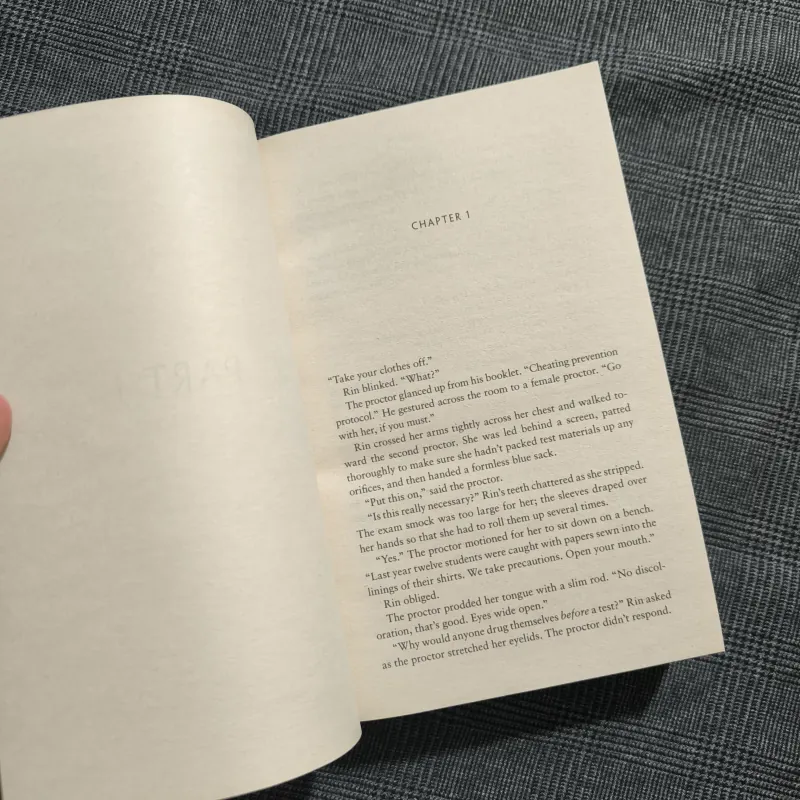 The Poppy War - R.F. Kuang 933099