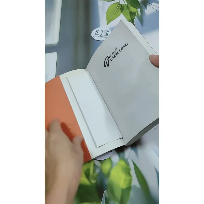 Gần Mặt Cách Lòng - Tạ Hồng 744733