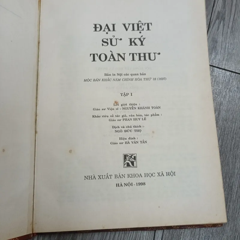 Đại Việt Sử Ký Toàn Thư bộ 4 tập. 1024613