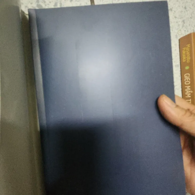 Combo 2 cuốn Quân Vương và Gieo mầm trên sa mạc 975404