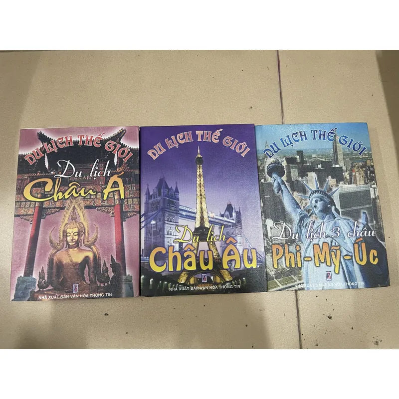 Du lịch thế giới gồm 3 cuốn - Du lịch châu Á - Du lịch châu Âu - Phi - Mỹ - Úc (c43) 717755