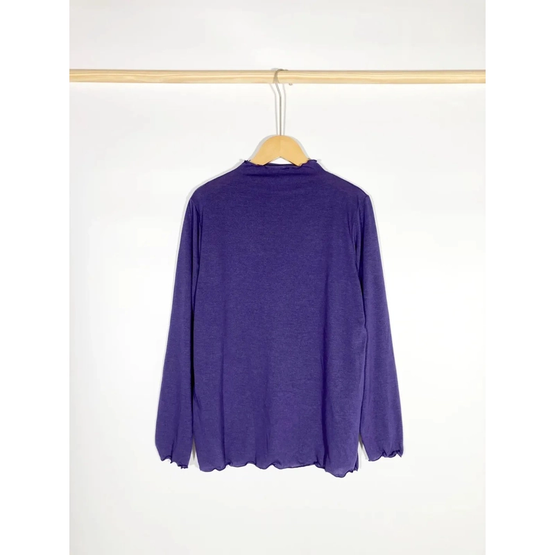 Áo Thun Hàn , chất mềm co giãn.
Size M L
 503901