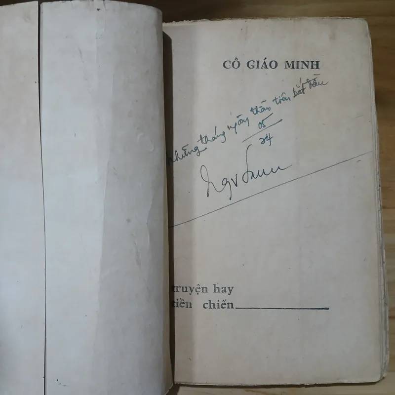 Cô Giáo Minh (Xb 1967) - Nguyễn Công Hoan 733871