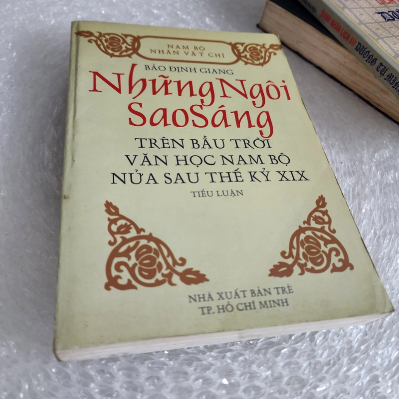 Những ngôi sao sáng trên bầu trời văn học Nam Bộ | Bảo Định Giang 518870